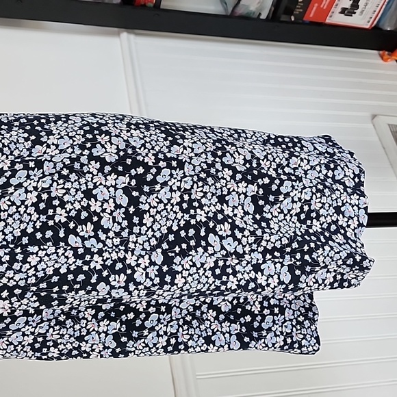 H&M Floral sundress Size 6 - Picture 7 of 9